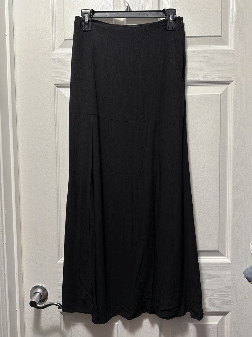 Zara Black Maxi Skirt with Flowing Silhouette